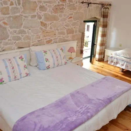 Athena Apartment