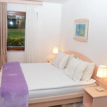Athena Apartment *