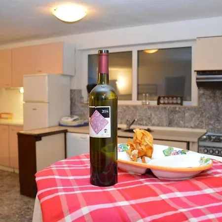 Apartment Athena *